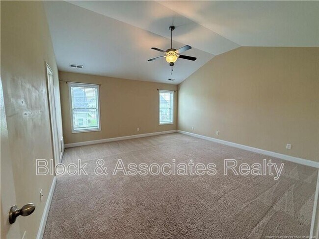 Building Photo - 1705 Bluffside Dr