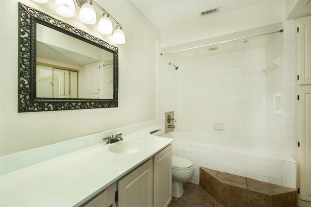 Building Photo - 4242 N Capistrano Dr