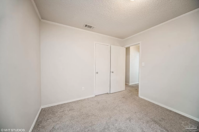 Building Photo - 4618 Lennox Pl