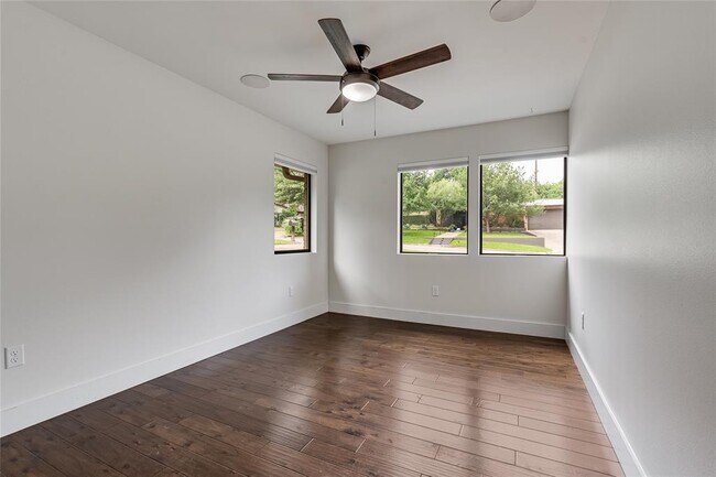 Building Photo - 2502 Spring Creek Dr