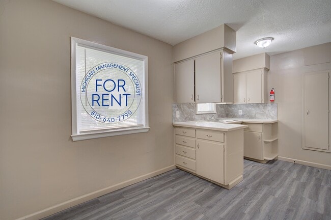 Building Photo - 2857 Stevenson St