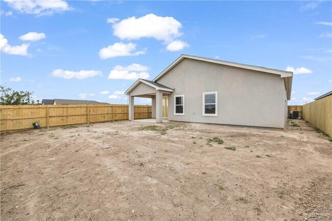 Building Photo - 25 Nerine Ave