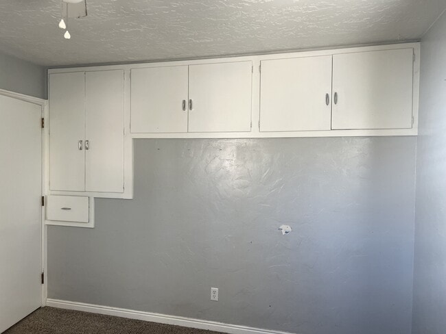 Building Photo - 366 S 100 E