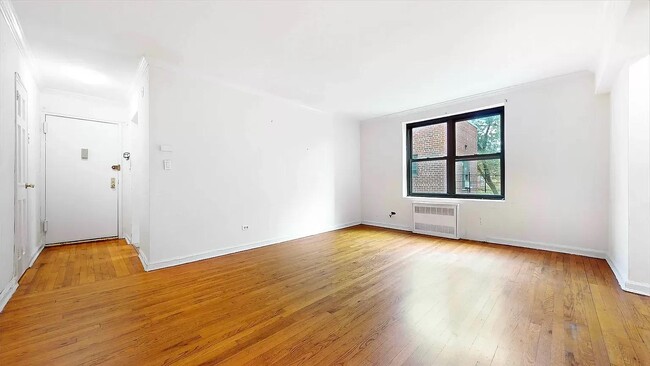 Building Photo - 4489 Broadway