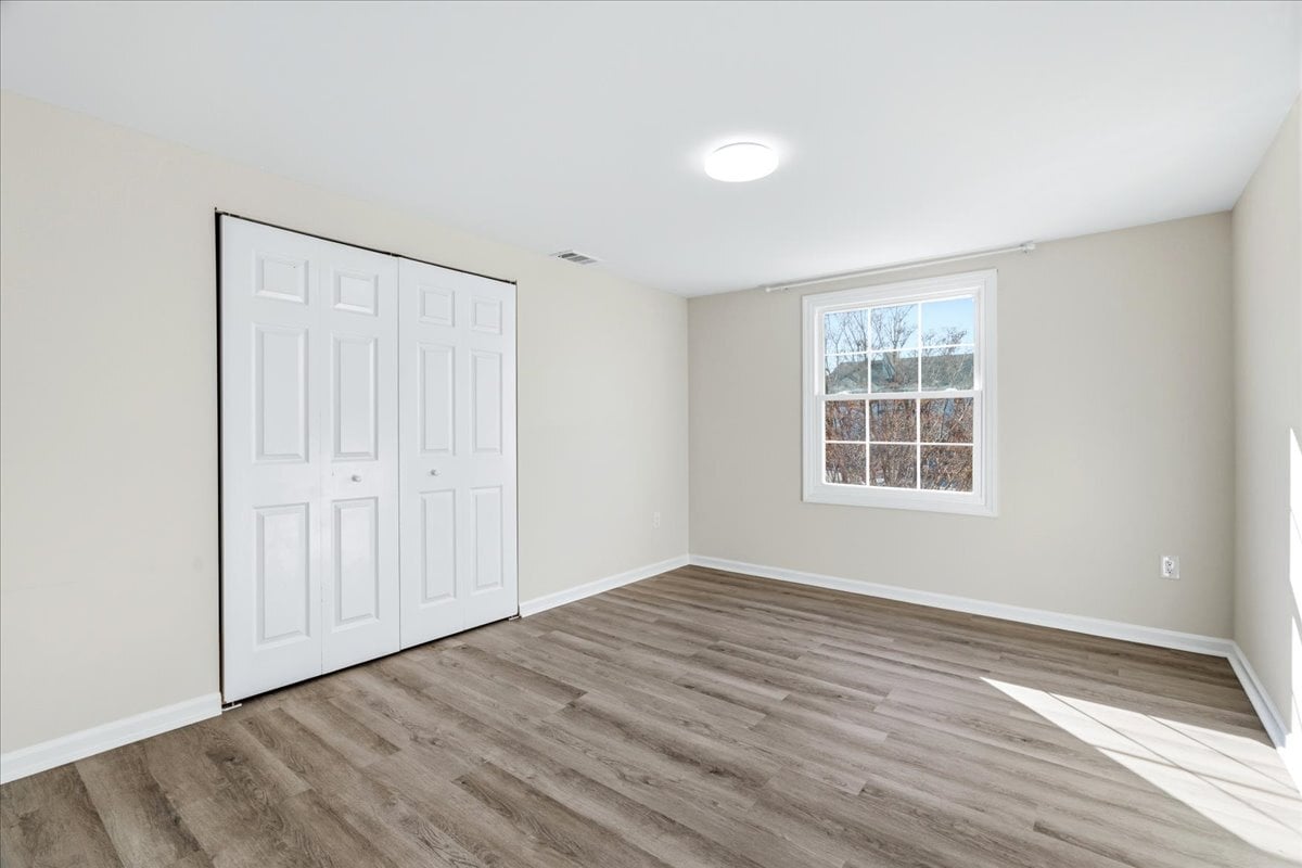 Building Photo - 819 Stratford Way