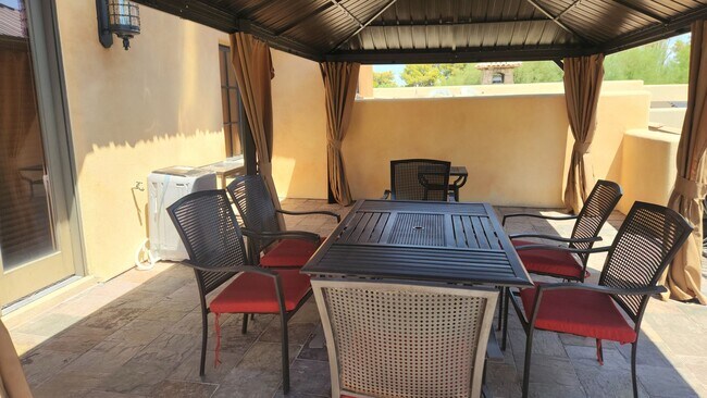 Building Photo - Fully Furnished! Charming 1BED/1BATH private space located in the desirable North Scottsdale !