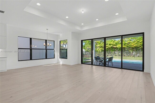 Building Photo - 8525 Crystal Downs Ave