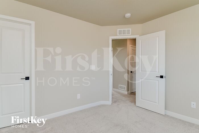 Building Photo - 10321 Luneth Dr