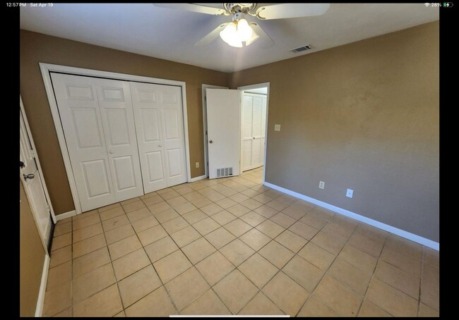 Building Photo - Charming 2BR Townhome in Tallahassee near ...