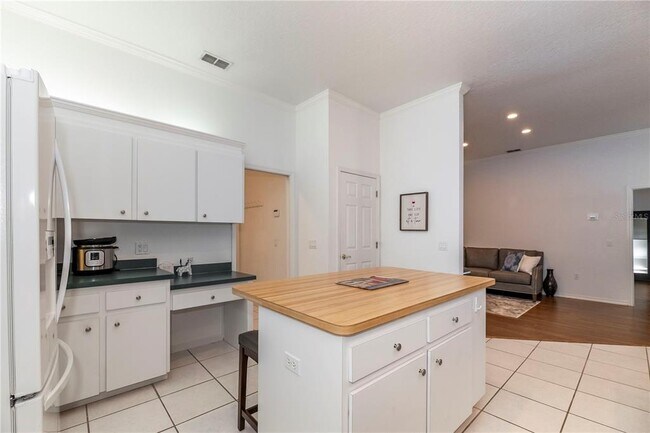 Building Photo - 5845 Danterbury Ct