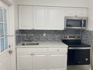 Building Photo - 16932 SW 93rd Ave