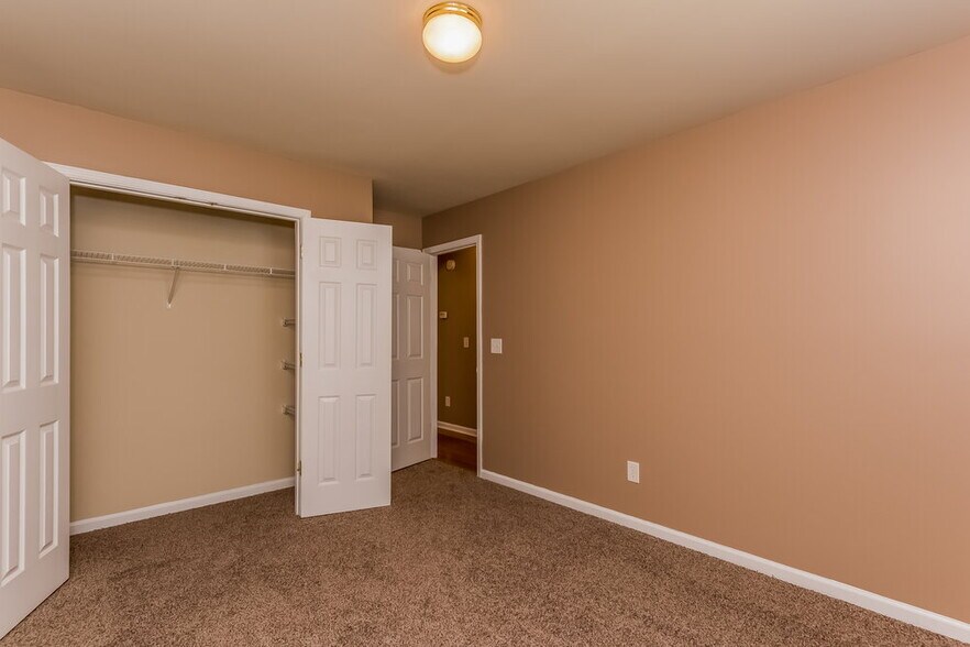 Building Photo - 164 Highland Falls Dr