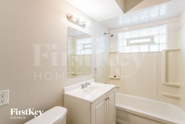 Building Photo - 2629 75th St