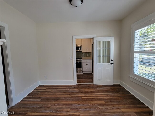 Building Photo - 1603 Woodford Ave