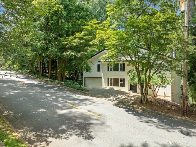 Building Photo - 2710 Margaret Mitchell Dr NW