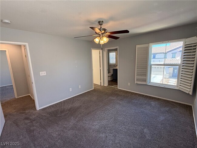 Building Photo - 684 Magrath St