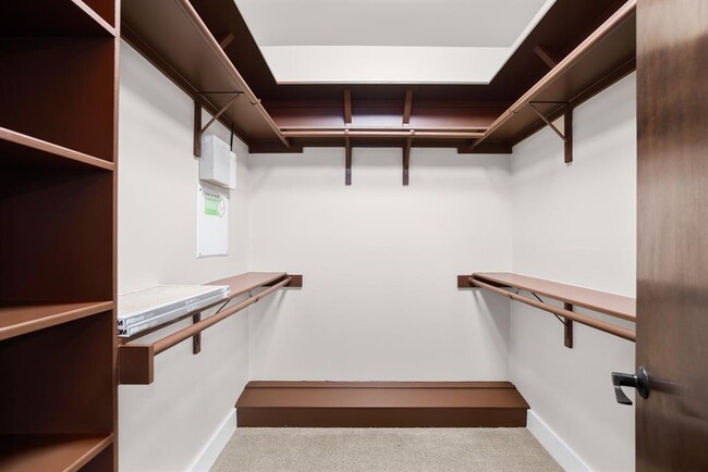 Building Photo - 2104 Airole Way