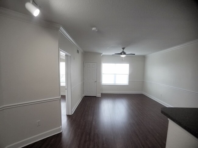 Building Photo - For Rent Beautiful 1/1 City View Condo at ...