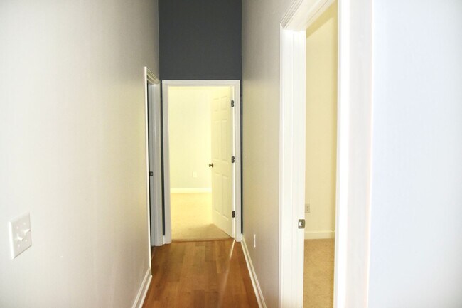 Building Photo - Asheville Condo Rental w/ Garage!