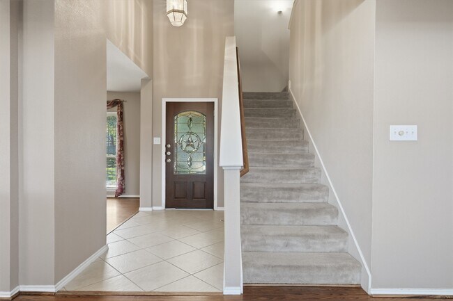 Building Photo - 26038 Palmdale Estate Dr