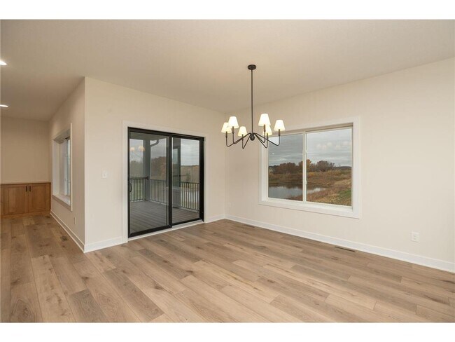 Building Photo - 301 Somerby Pkwy NE