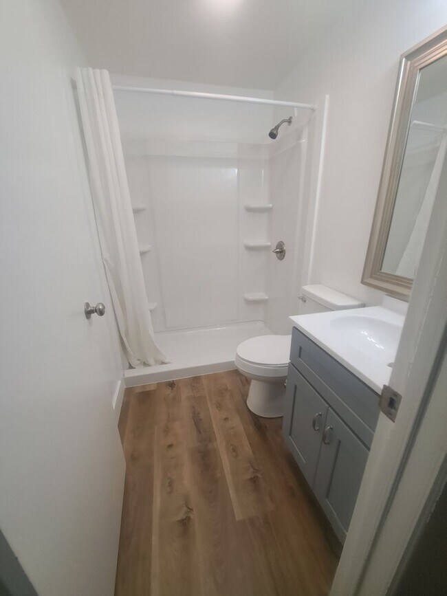 Building Photo - AR6290