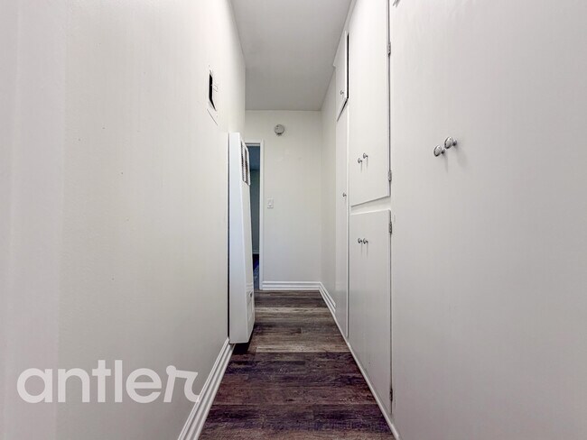 Building Photo - 14270 Dickens St