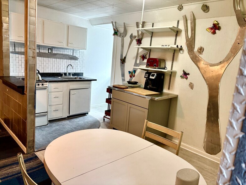 Building Photo - 1101 Portland St