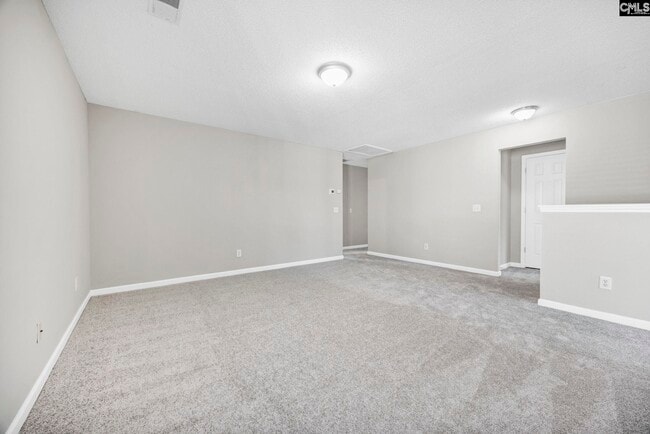 Building Photo - 153 Pennsylvania Ct