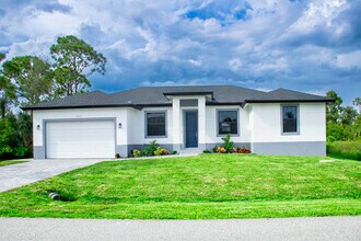 Building Photo - 15633 Lakeland Cir