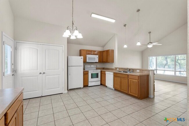 Building Photo - 119 Weatherby Dr