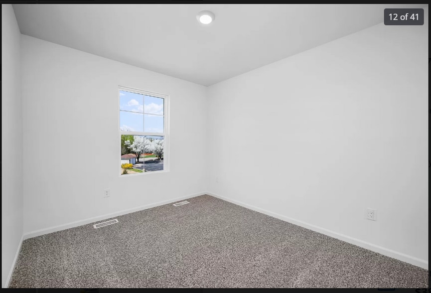 Building Photo - 2024 Yellowstone Blvd