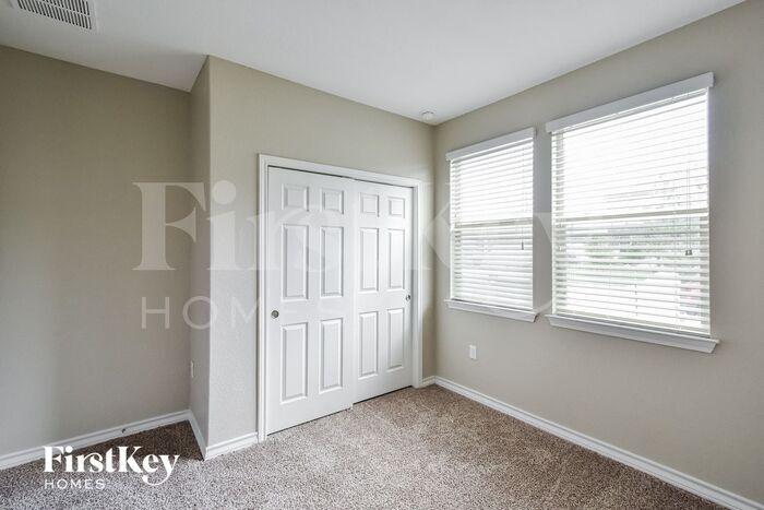 Building Photo - 10339 Rosalina Lp