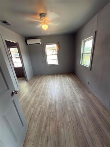 Building Photo - 4805 Collins Ave