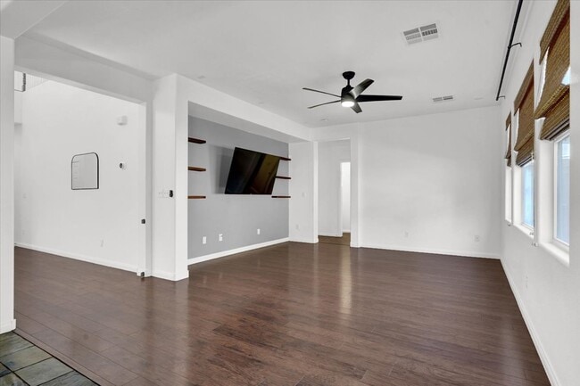 Building Photo - 8036 W Anasazi Ranch Ave