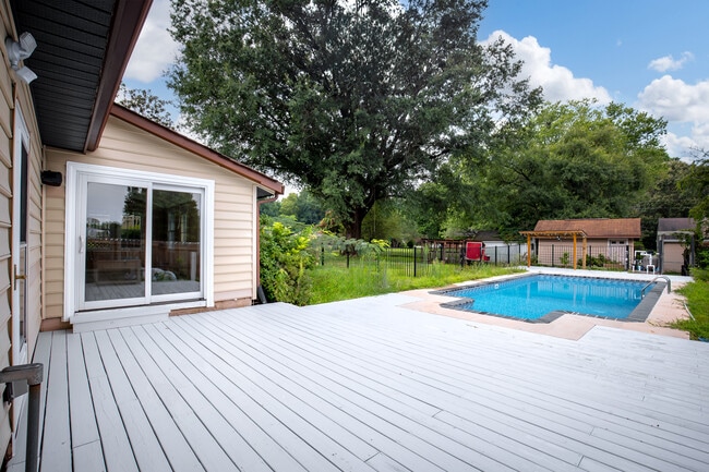 Building Photo - 2510 Bicors Dr