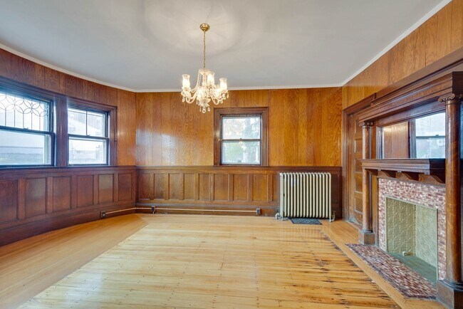 Building Photo - 380 Arborway