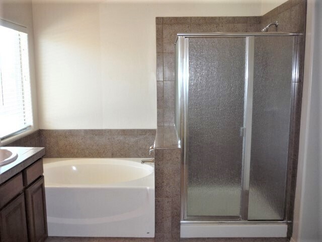 Building Photo - 7626 E Shadybrook Ln