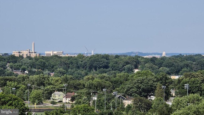 Building Photo - 3701 S George Mason Dr