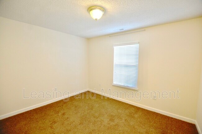 Building Photo - 1522 Theresa Dr