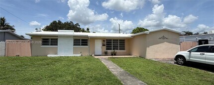Building Photo - 800 NW 76th Ave
