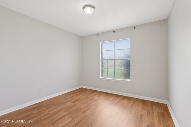 Building Photo - 2688 Glenhaven Dr
