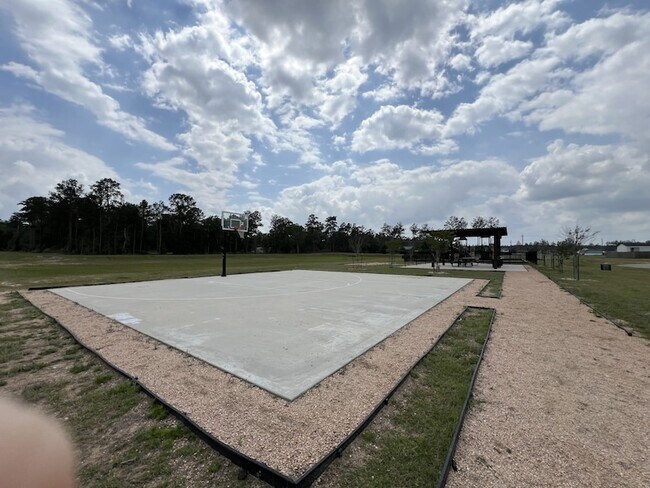 Building Photo - 12988 Gustavo Dr