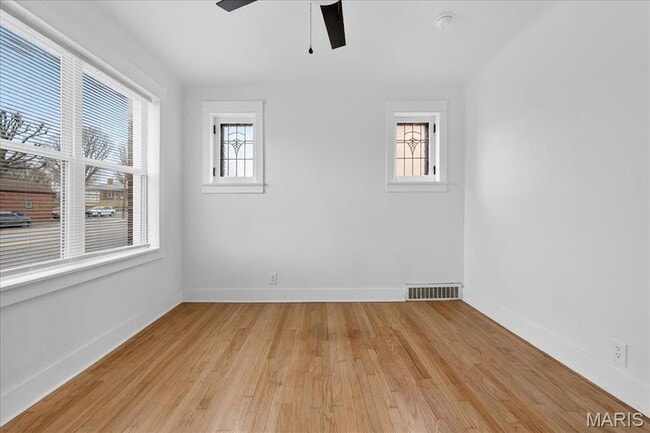 Building Photo - 3815 Bayless Ave