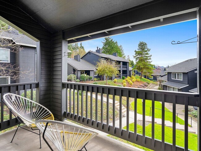 Building Photo - Updated Quiet 1-bedroom, 1-bath condo in the heart of Murrayhill