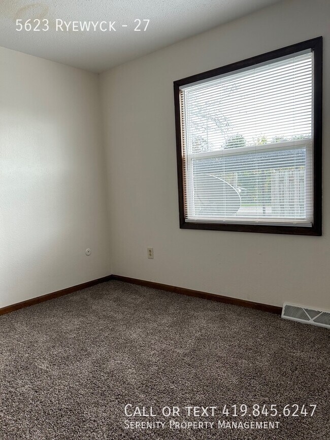 Building Photo - 5623 Ryewyck-27