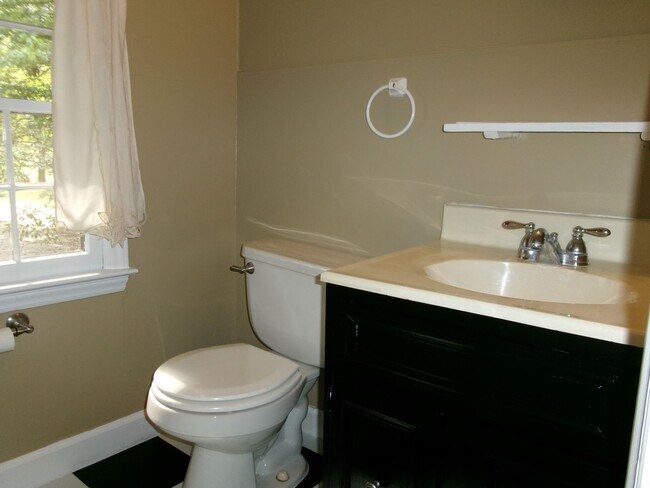 Building Photo - FOR RENT-Rustic log cabin home for RENT in...