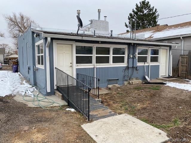 Building Photo - Studio Apartment - Great Location!