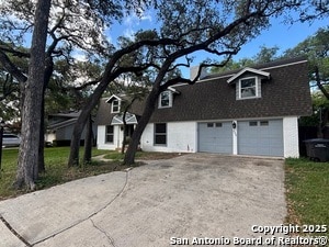 Building Photo - 3550 Red Oak Ln