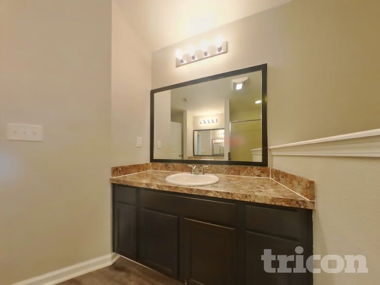 Building Photo - 3266 Hidden Meadows Ct